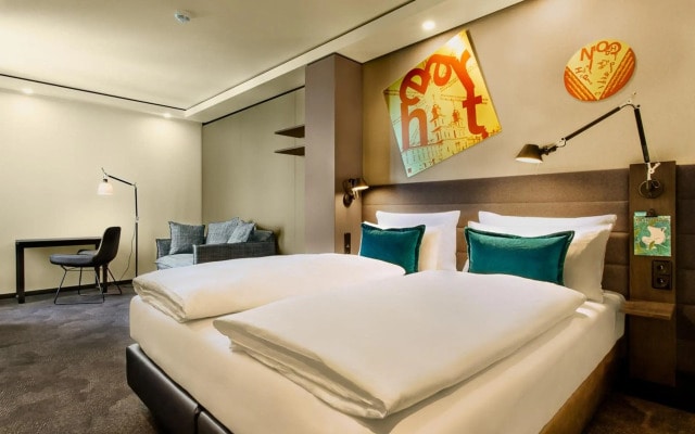 Motel One Warsaw	