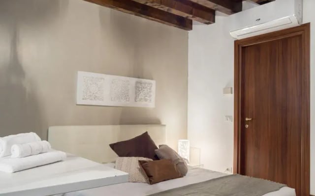 Design Palace Apartments