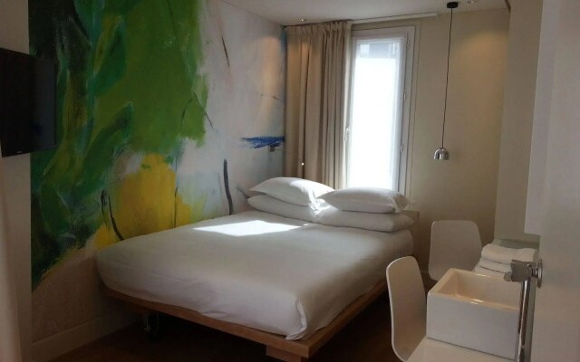 Max Hotel