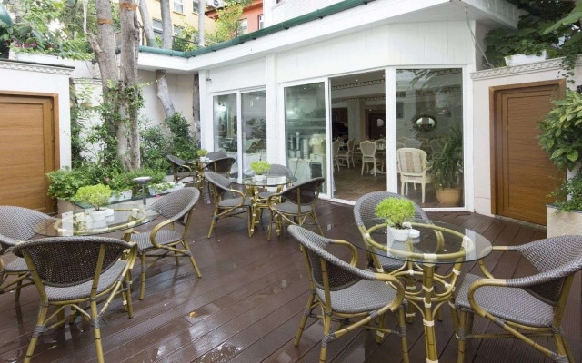 Kupeli Palace Hotel