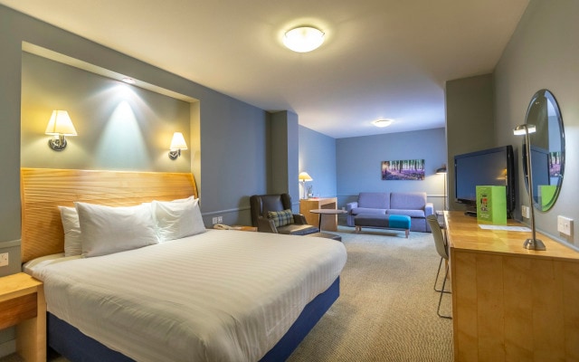 Holiday Inn Guildford by IHG