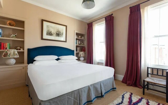 Vernon Street by Onefinestay