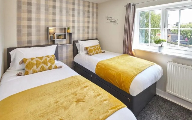 Host Stay Overcarr House