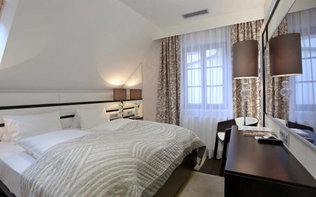 Hotel Grand