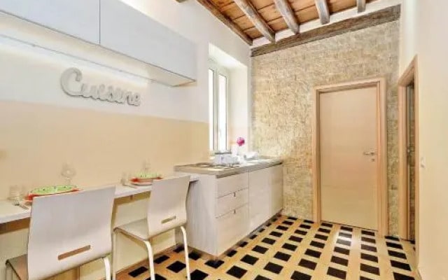Colosseum Suite