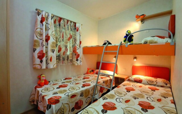 Village Camping Joker