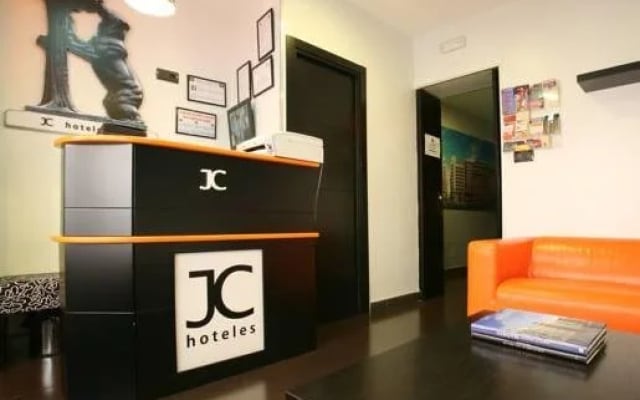 Jc Rooms Puerta Del Sol