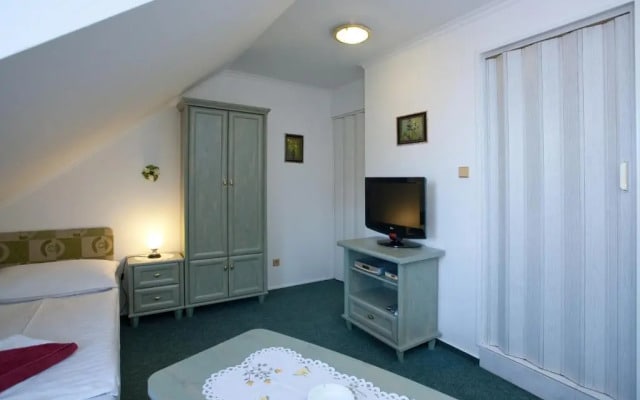 Pension Minor