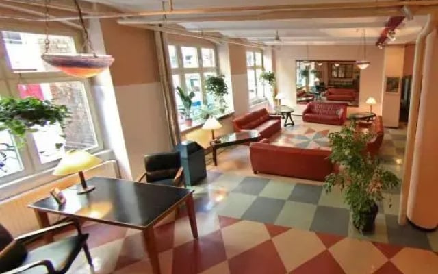 Die Fabrik Baxpax Hotel