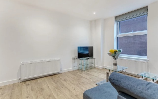 1 Bed, Sleeps 3, Free Parking, Wifi