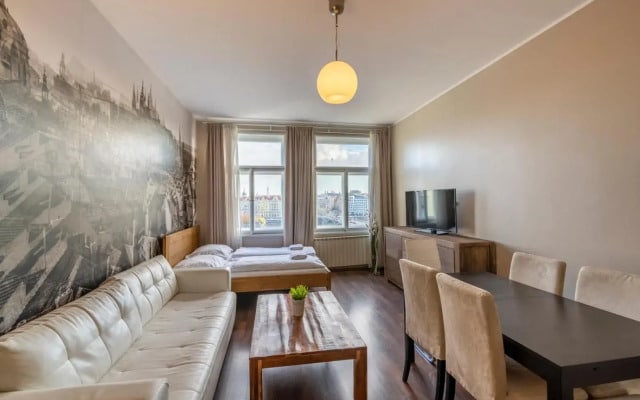 Janáčkovo nábřeží 19 - Riverside Apartments