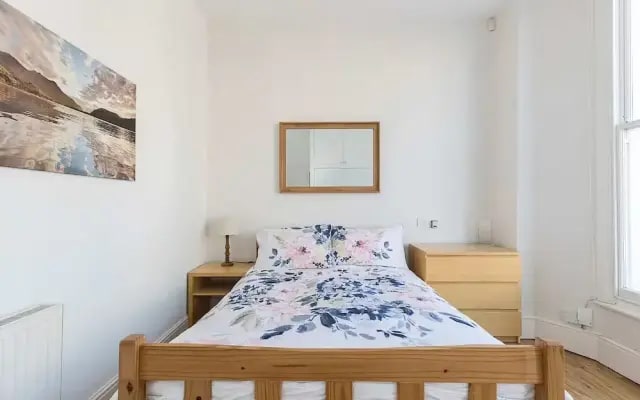 JOIVY Charming 1-Bedroom Flat with Patio