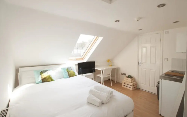 Wimbledon South by Allo Housing
