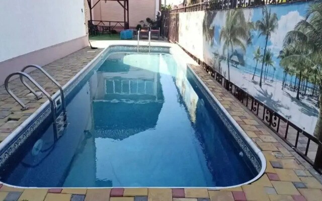 Belaya Zhemchuzhina Guest House