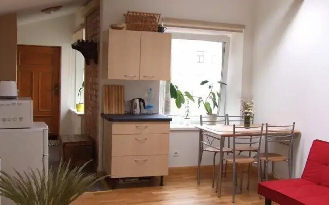 Sunny Loft Studio
