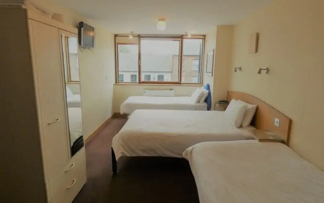 Hounslow Central Hotel