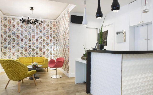 Hotel Elysees 8