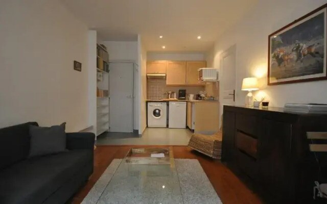 Apartment Paris Rue Fondary