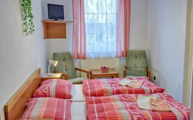 Hotel Alf