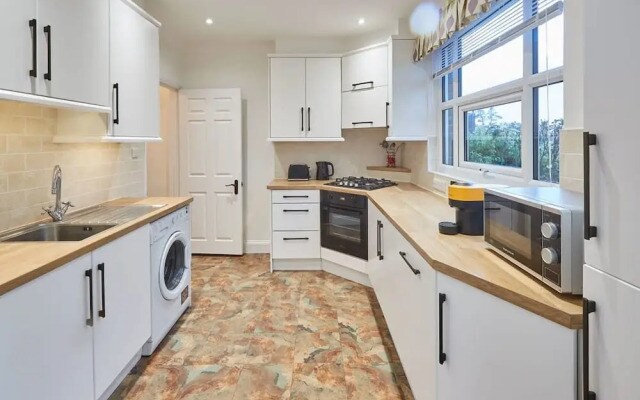Host Stay Thamesview