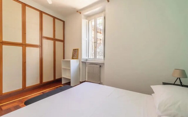Campo De' Fiori Large And Beautiful Apartment