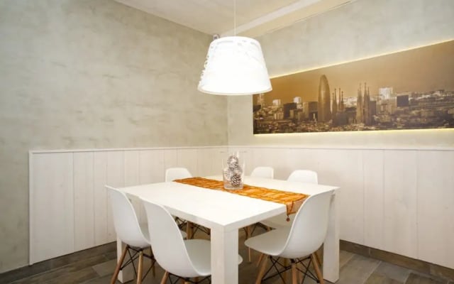 BarcelonaForRent Market Suites