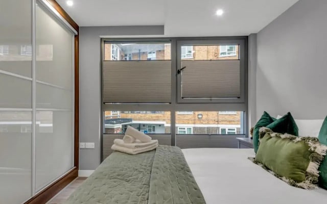 Hoxton Apartments by Mysquare