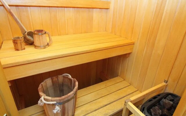 Apartamenty na ploschadi Revotsii (Cheljabinsk)