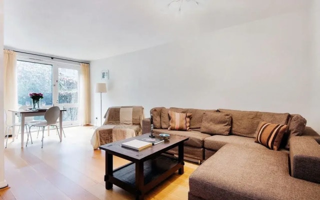 Classic home and garden in Bloomsbury