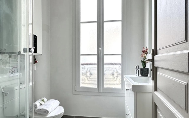 B 2065 - Arc de Triomphe - Appartement familial