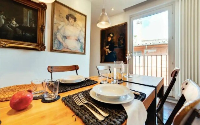 Luxury Art Apartment In Trastevere With Terrace