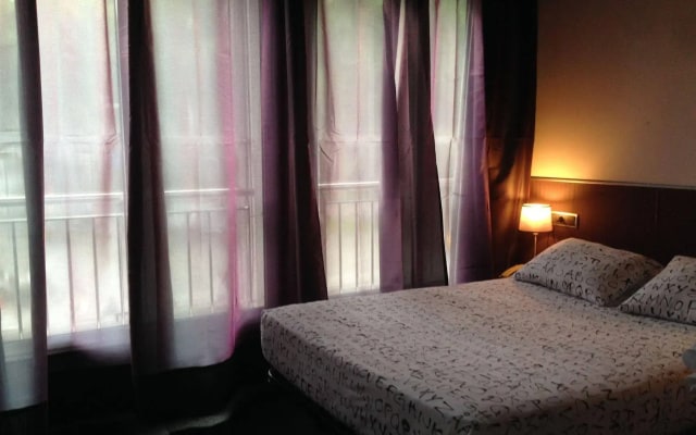 Hostal Mayerling Centro