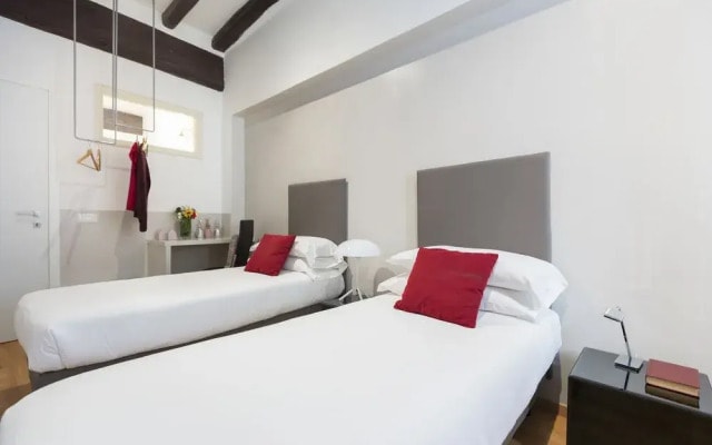 AP01 VIA GIULIA Rome Accommodation