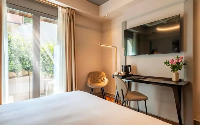 Loly Boutique Hotel