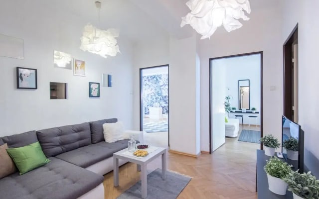 Lodecka apartment