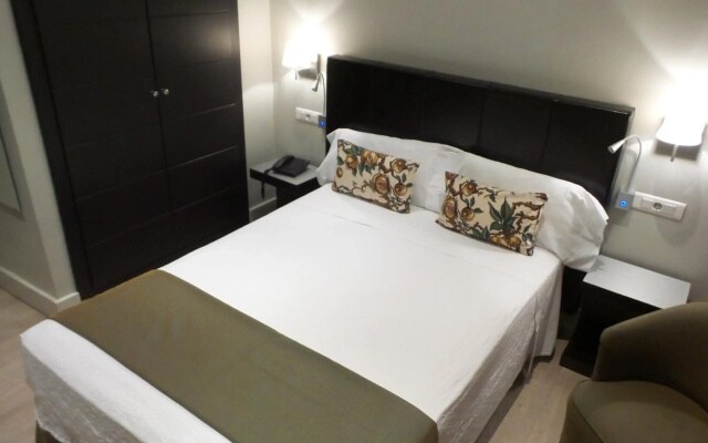 Hotel Moderno Puerta del Sol