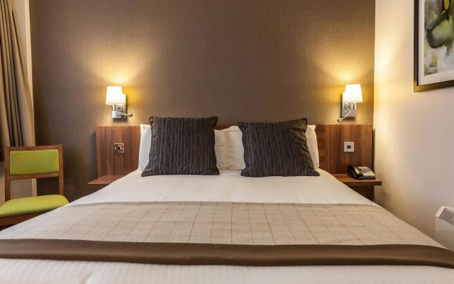 Best Western Cresta Court Hotel Manchester
