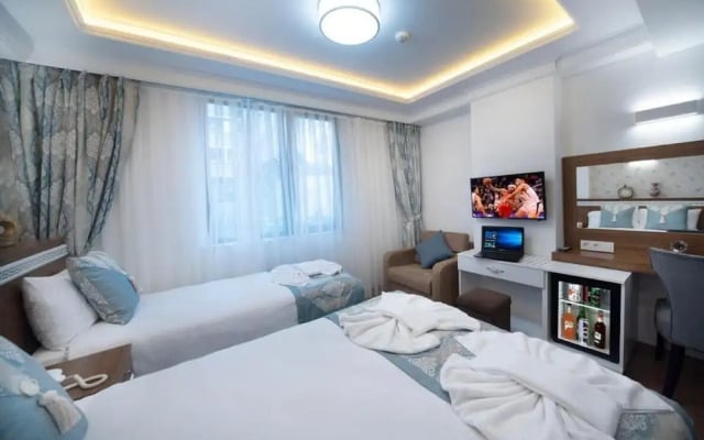 Lika Hotel - Standard Double or Twin Room in Istanbul