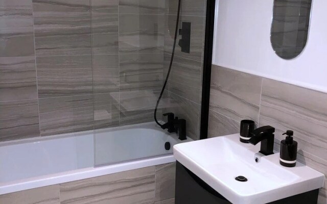 Super Modern Serviced Apartment in City Centre