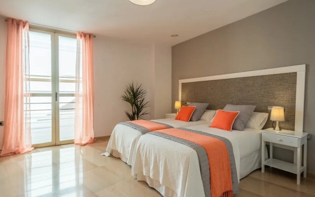 iloftmalaga Larios-Strachan