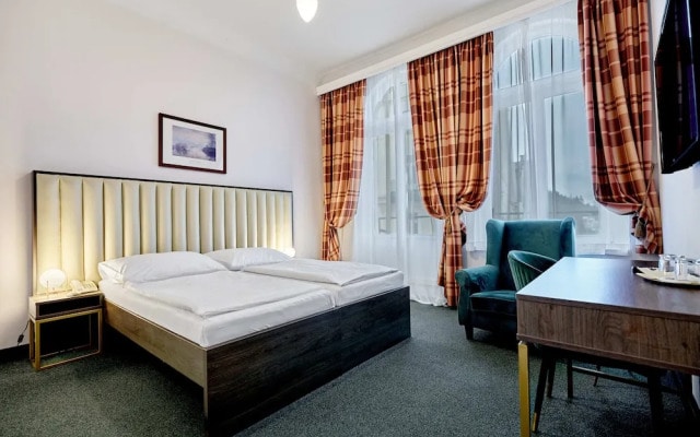 Hotel Maxim