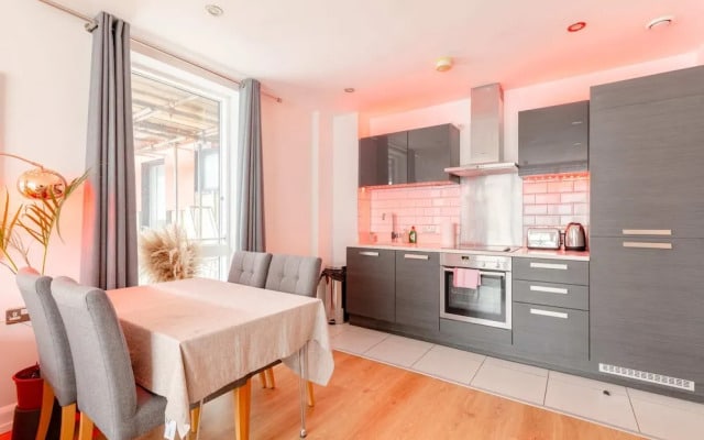 Vibrant & Inviting 1BD Flat, Heart of Haggerston!