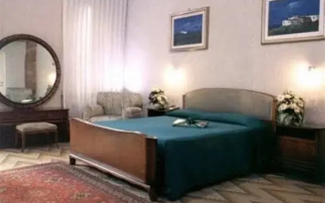 Hotel Croce Di Malta