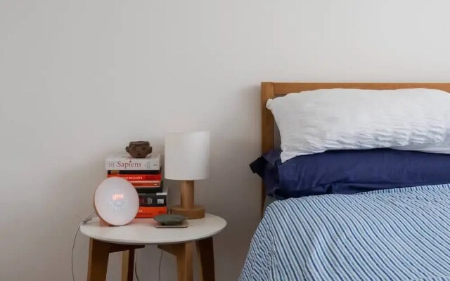 Cozy 1BR Flat in Kentish Town, Fits 2