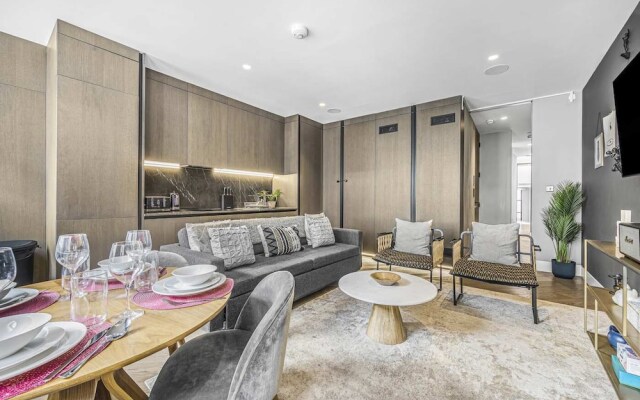 The Legacy Apartment - Soho - by Frankie