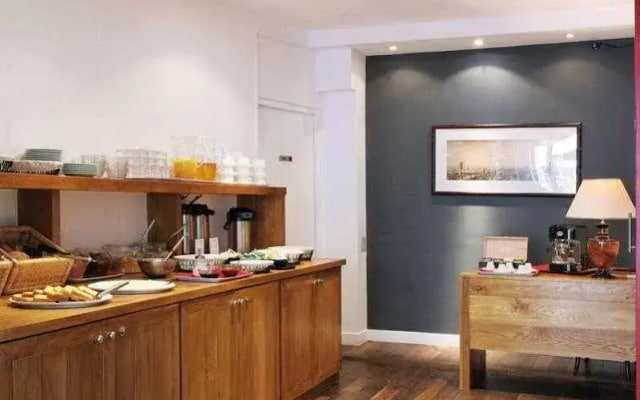 Annexe Hotel