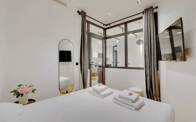 Authentic apt - 2br/6p - Rue des Martyrs - Opera