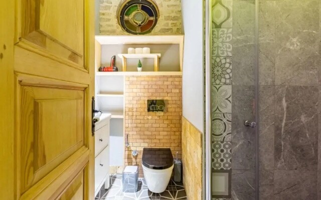 Missafir Apartment With Backyard in Nisantasi