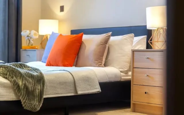 Canary Gateway Apartments