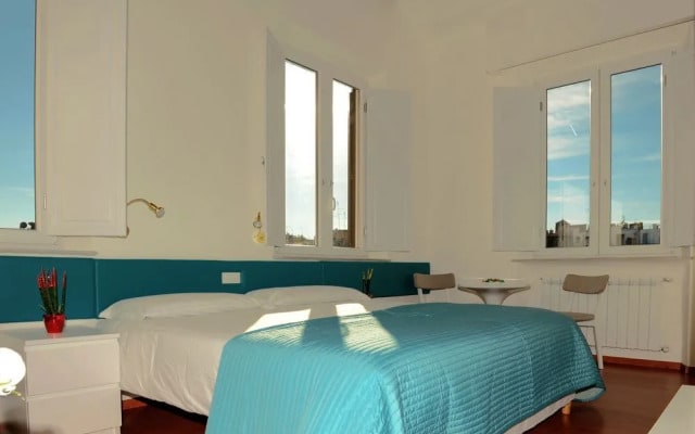 Superior Relais Temple View